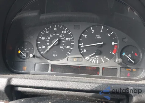 2002 BMW X5 3.0I z USA, uszkodzony, nr VIN 5UXFA53582LP41167